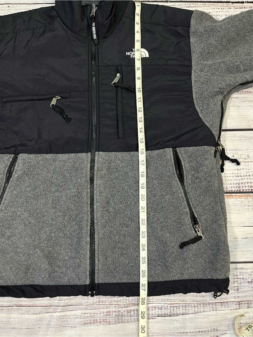 The North Face Vintage Men's Denali Fleece Jacket Full zip Size M Black & Gray
